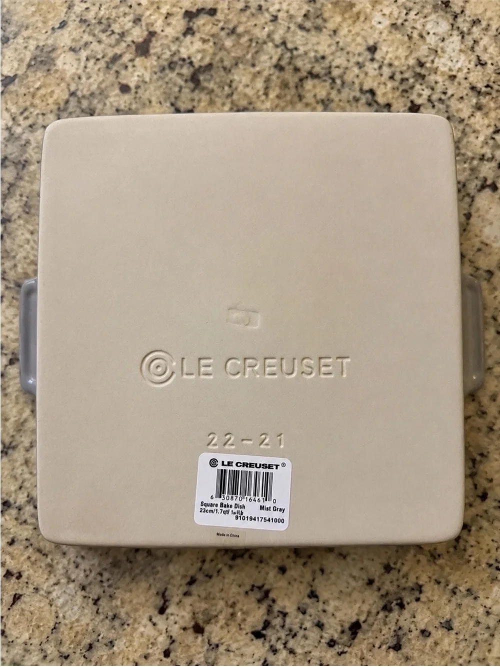 Le Creuset French Grey/Mist Gray 23cm Square Heritage Dish With Lid 9